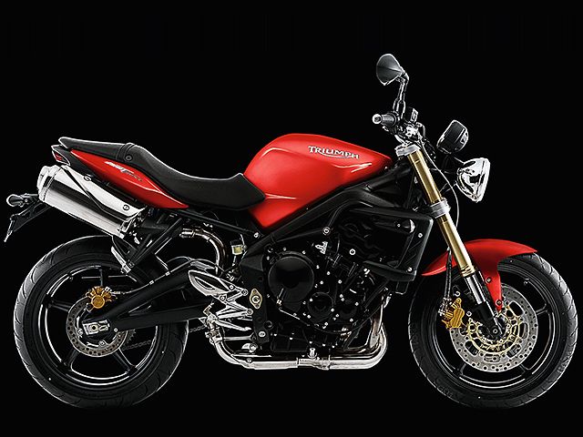 2010年 Street Triple トルネードレッド(カタログメイン)