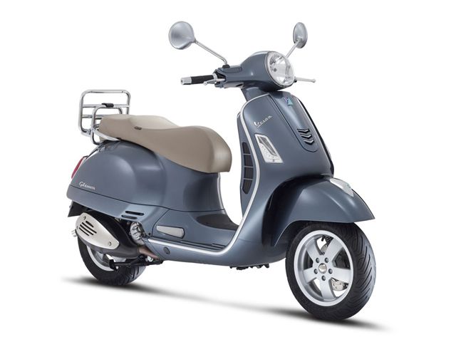 2014年 GTS250(ie) ドロミテグレー(カタログメイン)