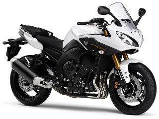 2015年 FAZER 8ブルーイッシュホワイトカクテル1