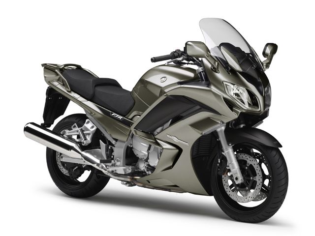 2014年 FJR1300A イエローイッシュグレーメタリック5(カタログメイン)