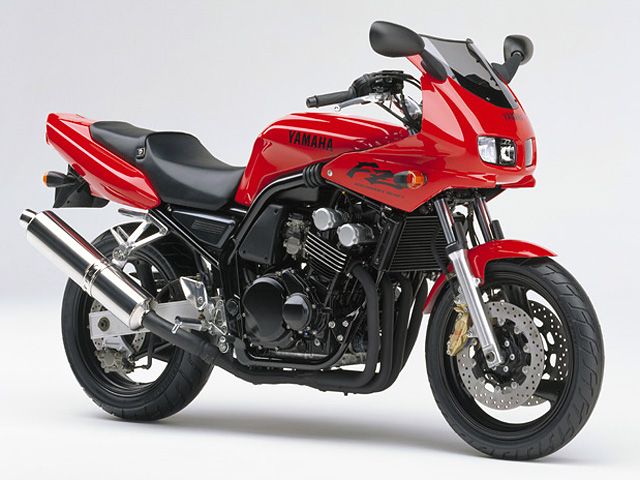 1997年 FZ400 (カタログメイン)