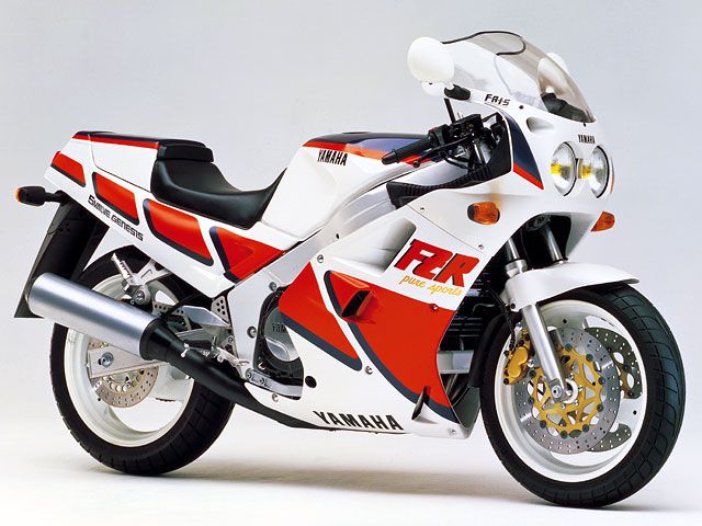 1987年 FZR1000 (カタログメイン)