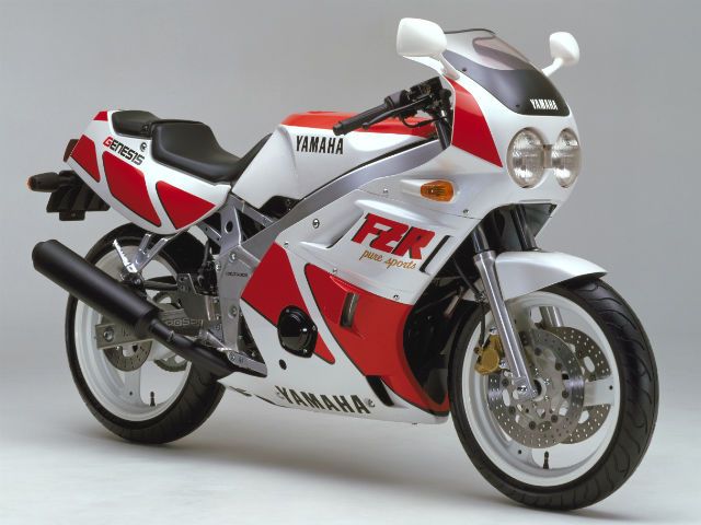1986年 FZR400 シルキーホワイト/ファインレッド(カタログメイン)