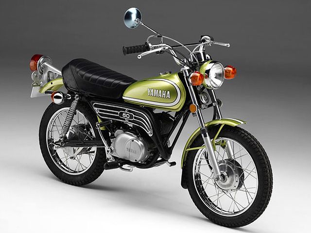 1972年 GT50 ハイスパークルライトグリーン(カタログメイン)