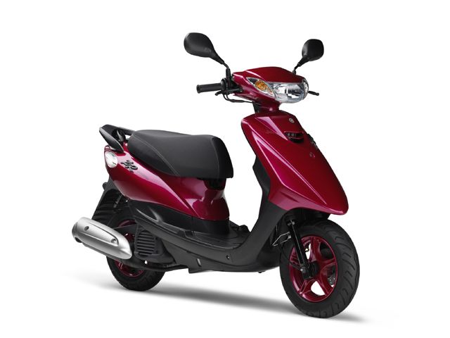 2015年 JOG ZR パープリッシュレッドメタリック2(カタログメイン)