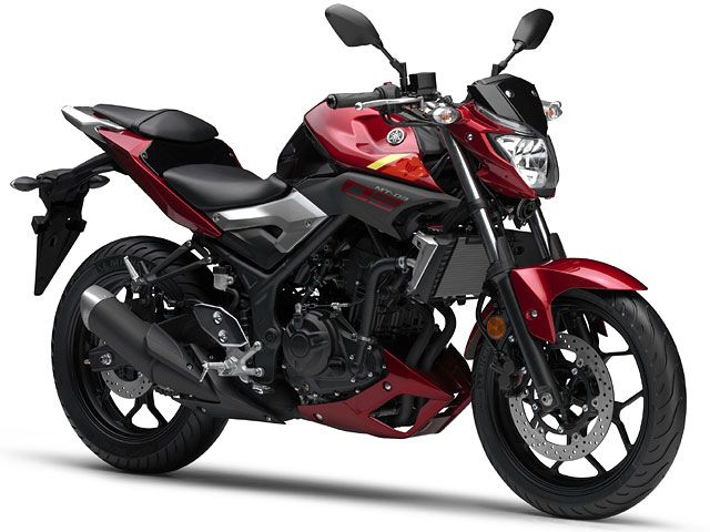 2016年 MT-03 レッドメタリック7(カタログメイン)