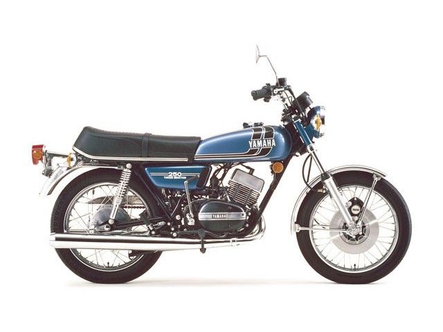 1975年 RD250 ハイスパークルブルー(カタログメイン)