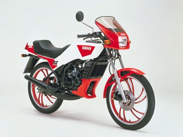 1985年 RZ50 ホワイト/レッド(カタログメイン)