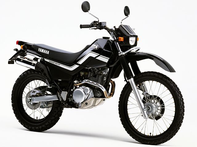 2002年 SEROW 225WE ヤマハブラック(カタログメイン)