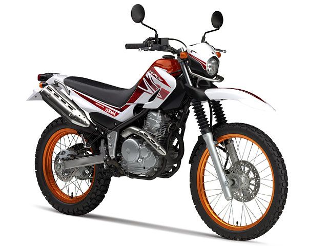 2016年 SEROW 250 パープリッシュホワイトソリッド1(ホワイト/オレンジ)(カタログメイン)