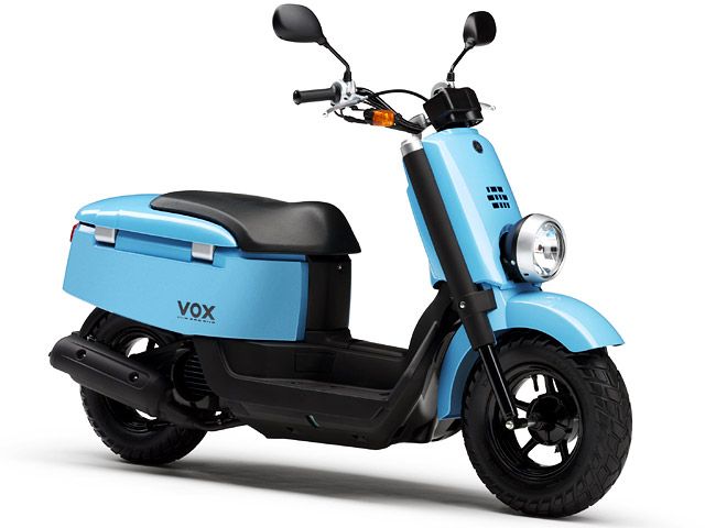 2006年 VOX ダルブルーメタリック8(カタログメイン)
