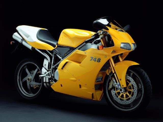 2001年 748R (カタログメイン)