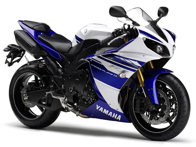 2014年 YZF-R1 ディープパープリッシュブルーメタリックC(カタログメイン)