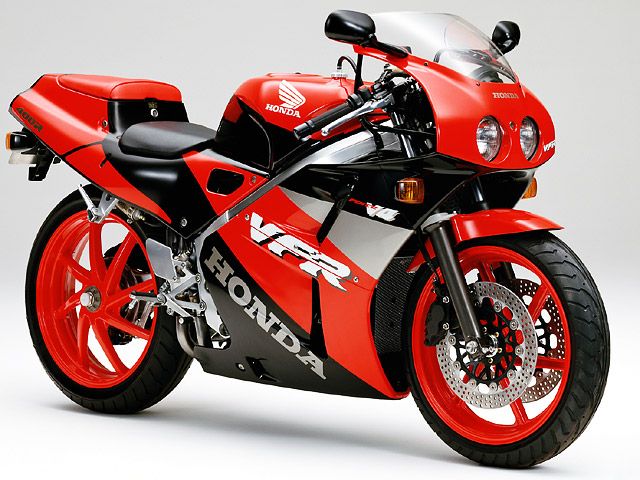 1991年 VFR400R (カタログメイン)