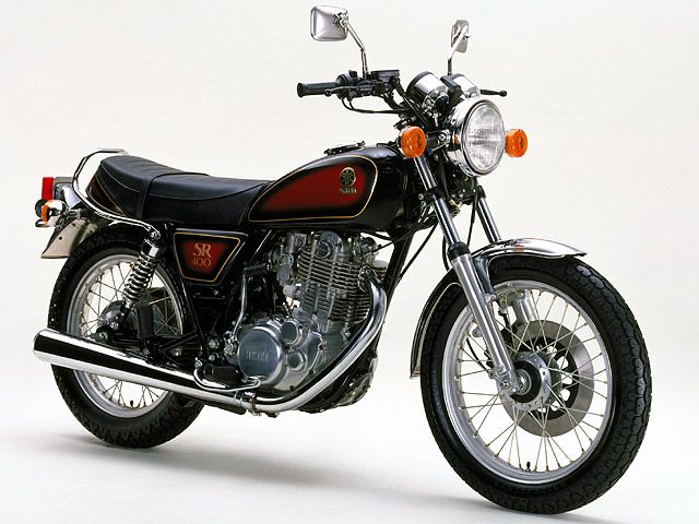 1984年 SR400 発売7周年記念モデル スーパーレッド/ヤマハブラック(カタログメイン)