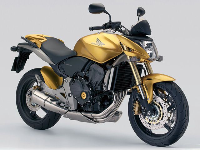 年 CB600F HORNET (カタログメイン)