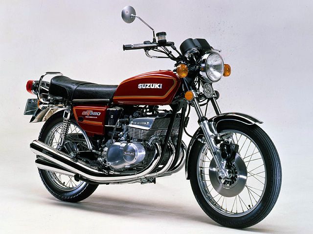 1974年 GT380 (カタログメイン)