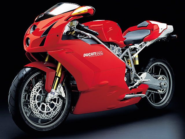 2004年 999S (カタログメイン)