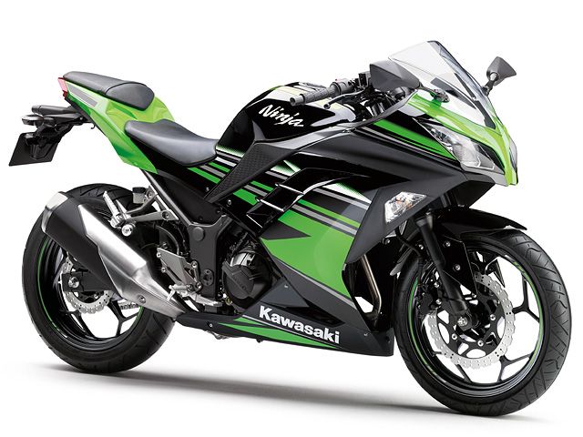 2016年 Ninja 300 ライムグリーン×エボニー(カタログメイン)