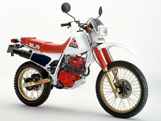 1985年 XLR250R ホワイト(カタログメイン)
