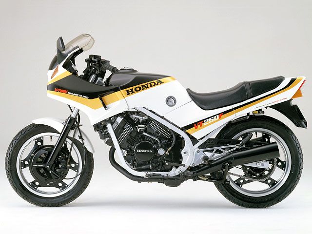 1985年 VT250F ブラック/ホワイト(カタログメイン)