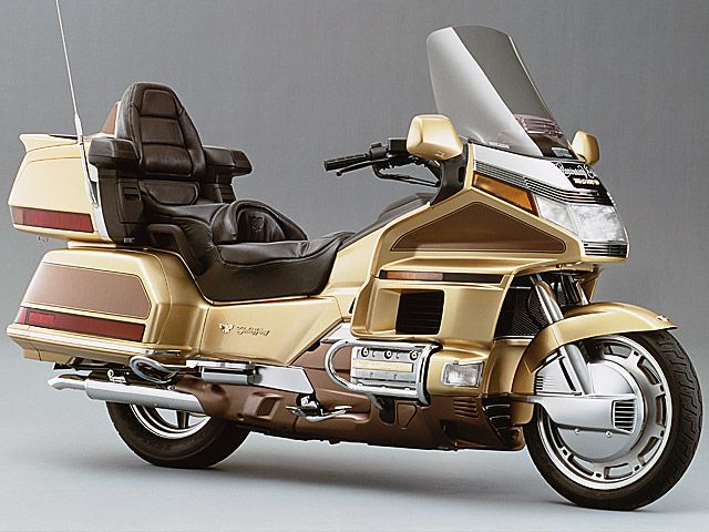 1991年 GOLD WING SE 米国生産10周年記念車 サンフラッシュゴールドメタリック(カタログメイン)