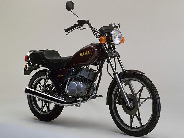 1982年 RX50 Special キャストホイール ニュールビーレッド(カタログメイン)