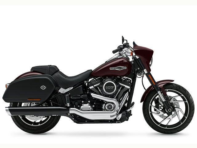 2018年 FLSB Softail Sport Glide Twisted Cherry(カタログメイン)