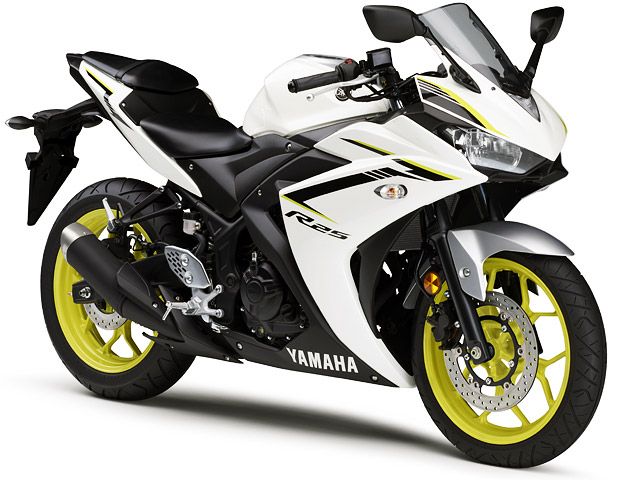 2018年 YZF-R25 ホワイトメタリック6(カタログメイン)