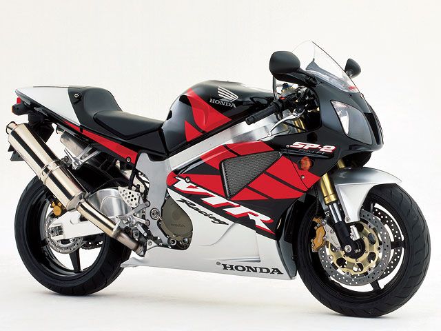 2004年 VTR1000SP-2 (カタログメイン)