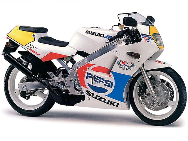 1989年 RGV250Γ ペプシバージョン(カタログメイン)