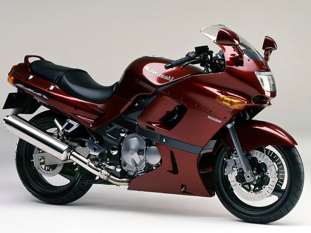 2001年 ZZR400 (カタログメイン)