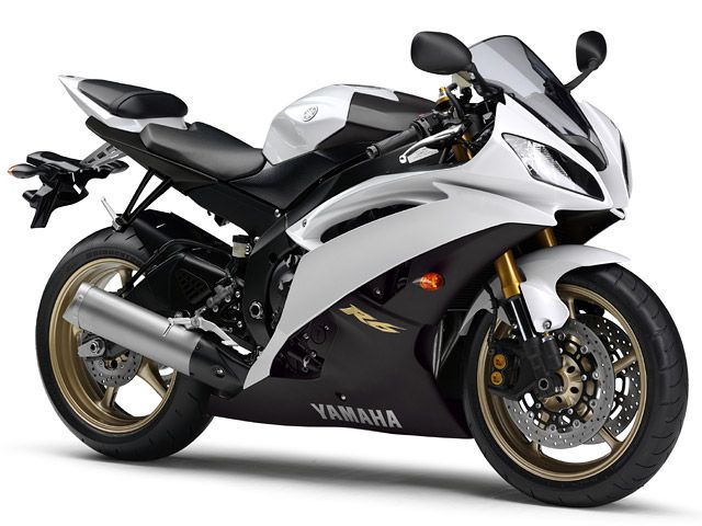 2013年 YZF-R6 (カタログメイン)