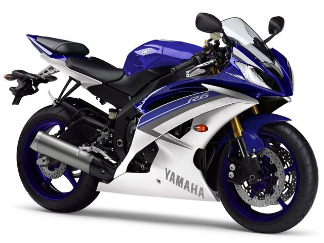 2015年 YZF-R6 Race Blu(カタログメイン)