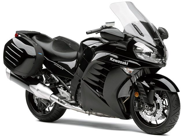 2013年 Concours14 メタリックスパークブラック(カタログメイン)