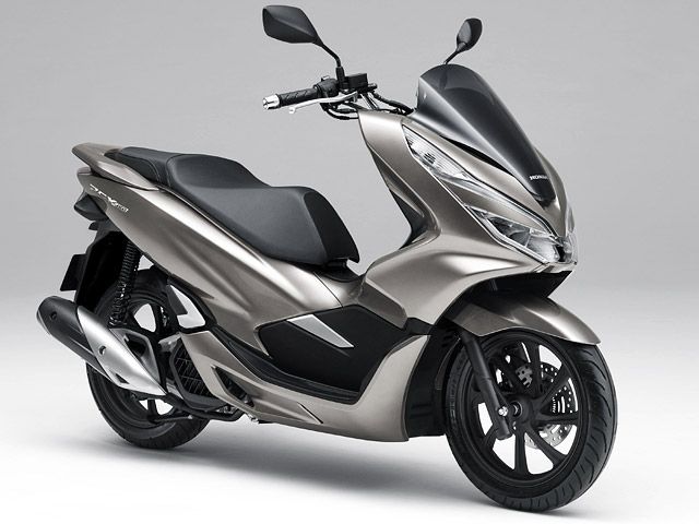 2018年 PCX150 ブライトブロンズメタリック(カタログメイン)