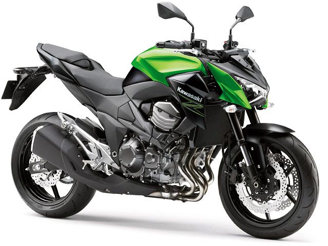 2014年 Z800(ZR800C) キャンディフラットブレイズドグリーン×メタリックフラットスパークブラック(カタログメイン)