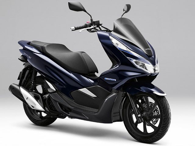 2018年 PCX HYBRID パールダークナイトブルー(カタログメイン)