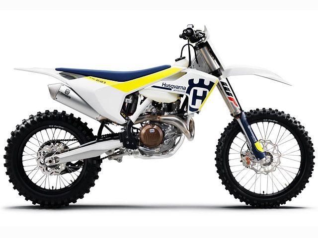2017年 FX 450 (カタログメイン)