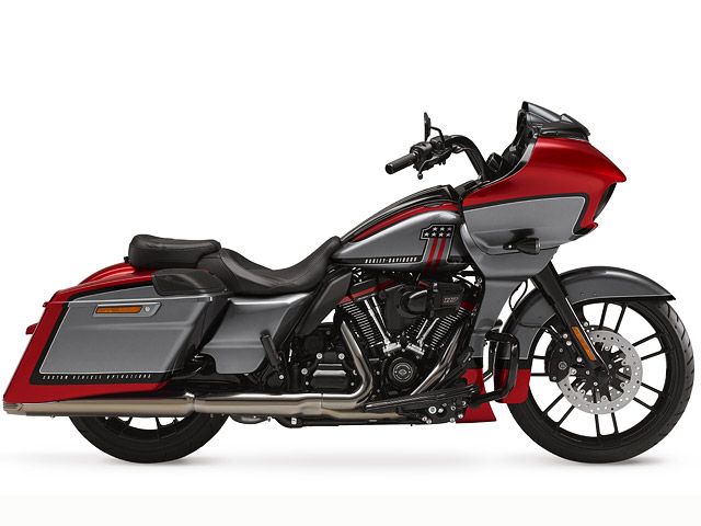2019年 CVO FLTRXSE Road Glide (カタログメイン)