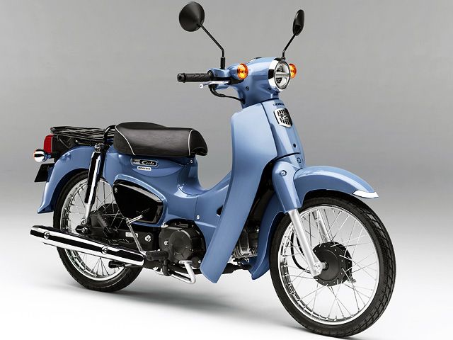 2019年 Super Cub 110 Street ボニーブルー(カタログメイン)