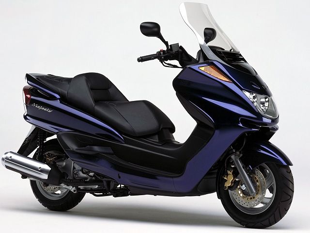 2002年 MAJESTY (カタログメイン)