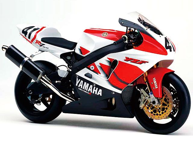 年 YZF-R7(OW-02) (カタログメイン)