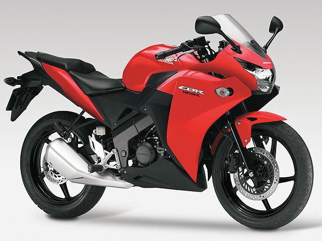 2012年 CBR125R (カタログメイン)