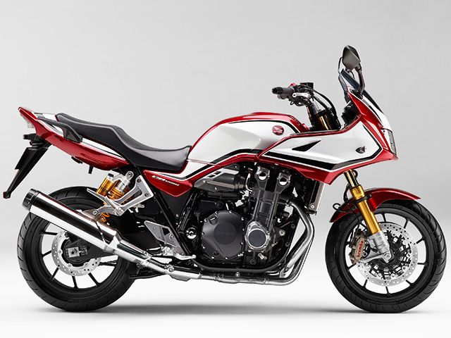 2020年 CB1300 SUPER BOL D'OR SP キャンディークロモスフィアレッド(カタログメイン)