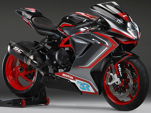 2020年 F3 800 RC メタリックアビオグレー/メタリックカーボンブラック/アゴレッド(カタログメイン)