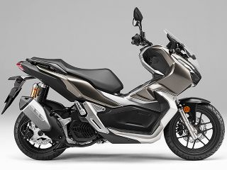 2020年 ADV150マットメテオライトブラウンメタリック(サイドビュー)