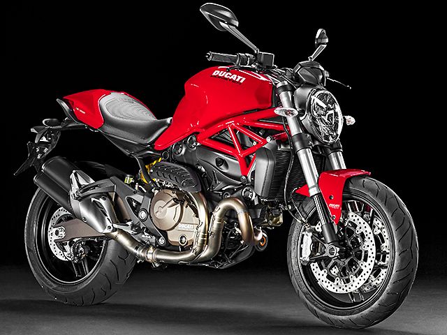 2015年 Monster 821 レッド(カタログメイン)
