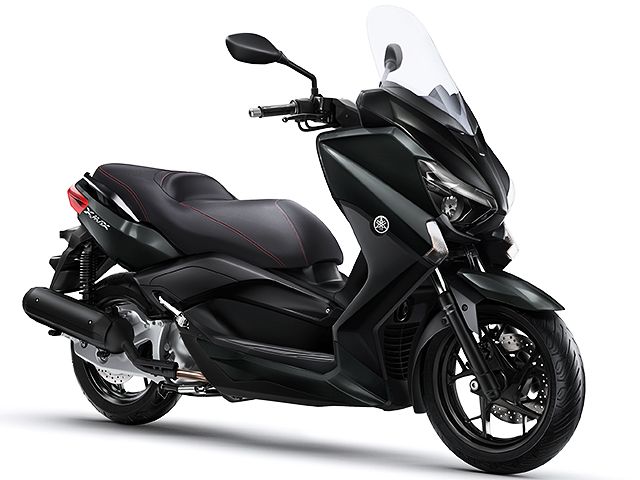 2016年 XMAX 125 Dark Gray Metallic H(カタログメイン)