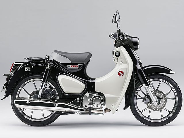 2020年 Super Cub C125 パールシャイニングブラック(カタログメイン)